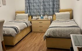 The Bungalow By Sjp - Twin Room